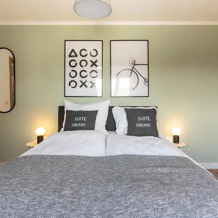 Limehome Dr Friedrichs-ring 3*